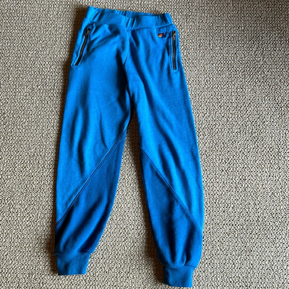 Aviator Nation great condition light blue upper with dark blue lower. Size 10.